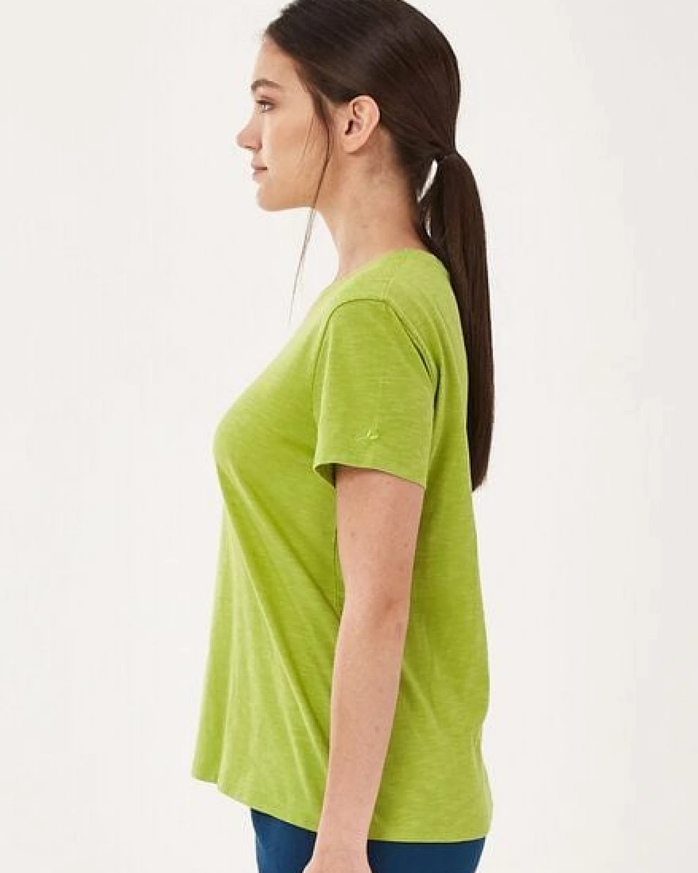 ORGANICATION T-Shirt aus Bio-Baumwolle mit Blume-Print – Ansicht 3