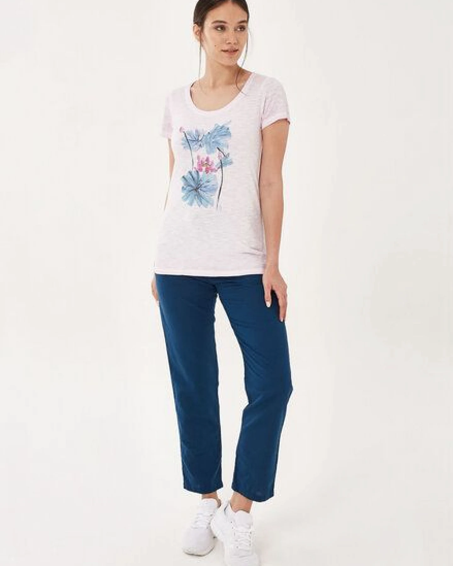 ORGANICATION Garment Dyed T-Shirt aus Bio-Baumwolle mit Blumen-Print – Ansicht 2