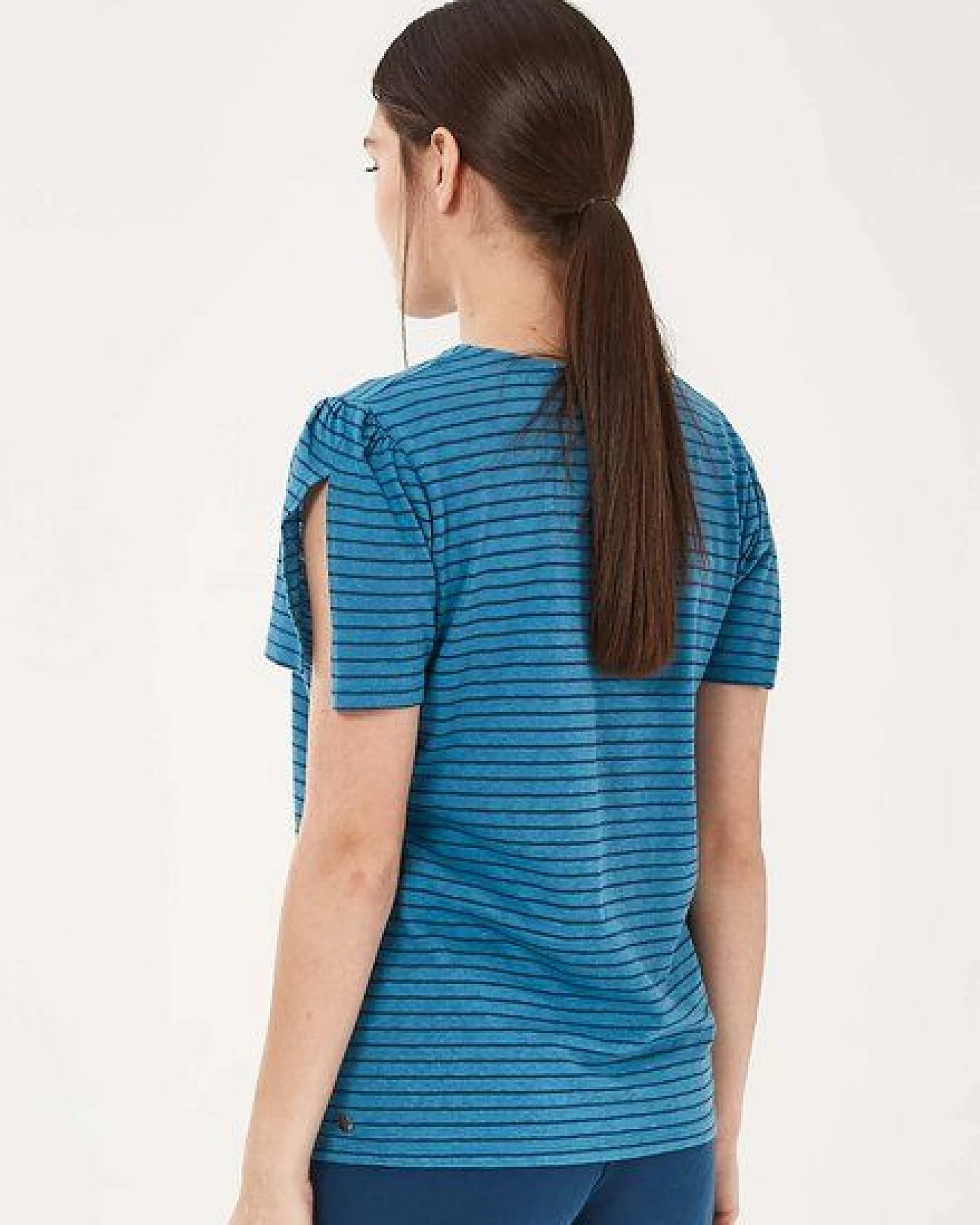 ORGANICATION T-Shirt aus Bio-Baumwolle und Leinen mit Armschlitze – Ansicht 4