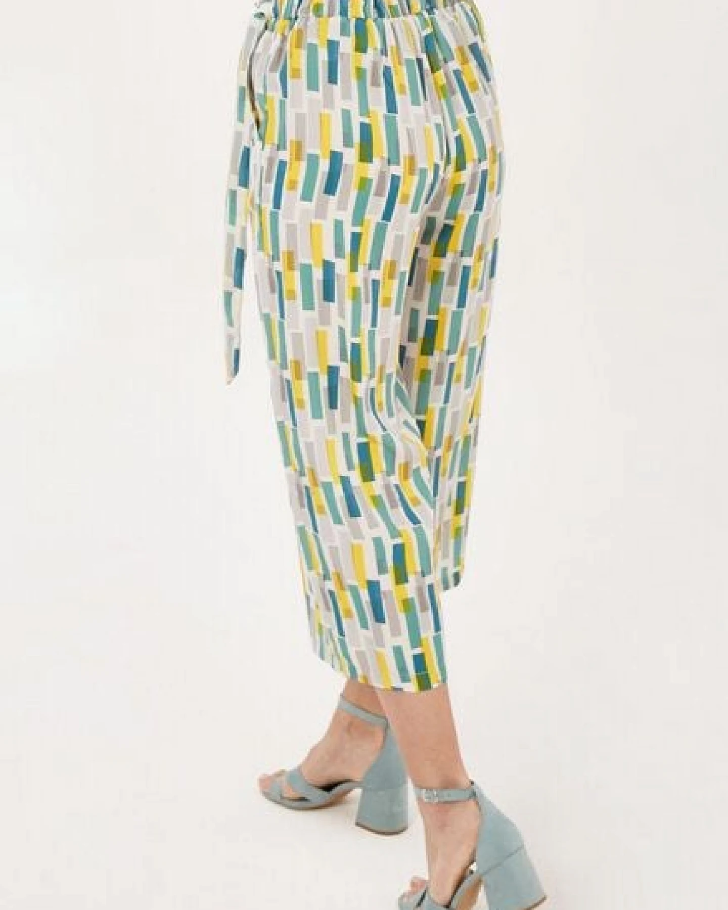 ORGANICATION 7/8-Hose aus TENCEL Lyocell mit Allover-Print – Ansicht 4