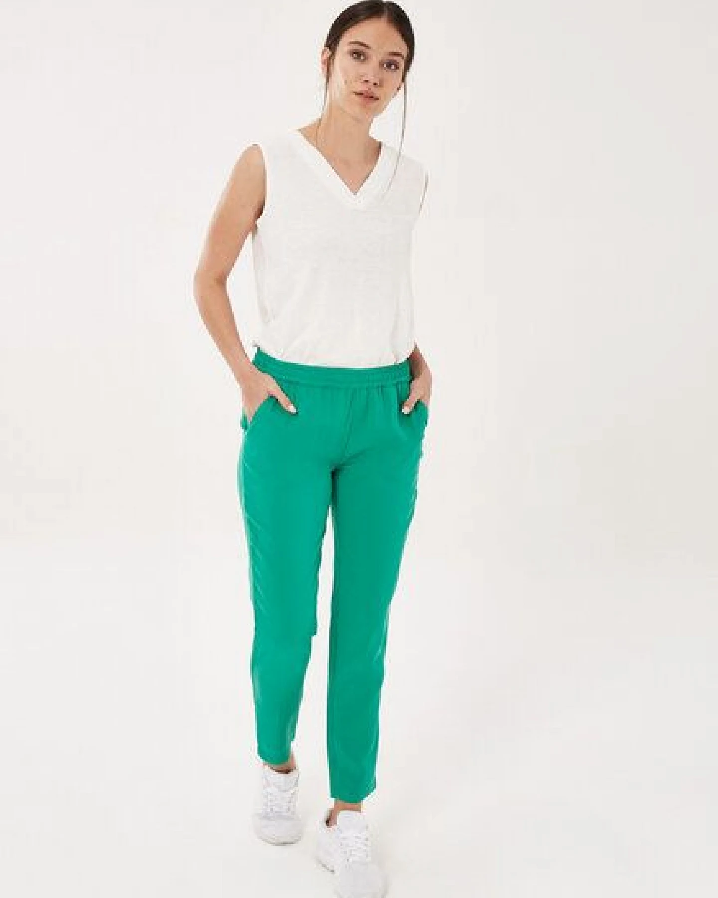 ORGANICATION Hose aus TENCEL Lyocell – Ansicht 2