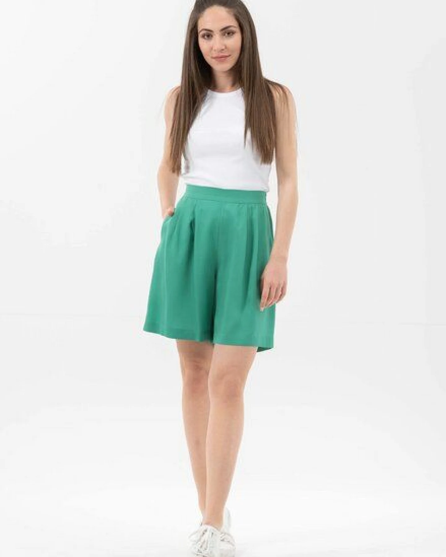 ORGANICATION Shorts aus Tencel mit Bundfalten – Ansicht 2
