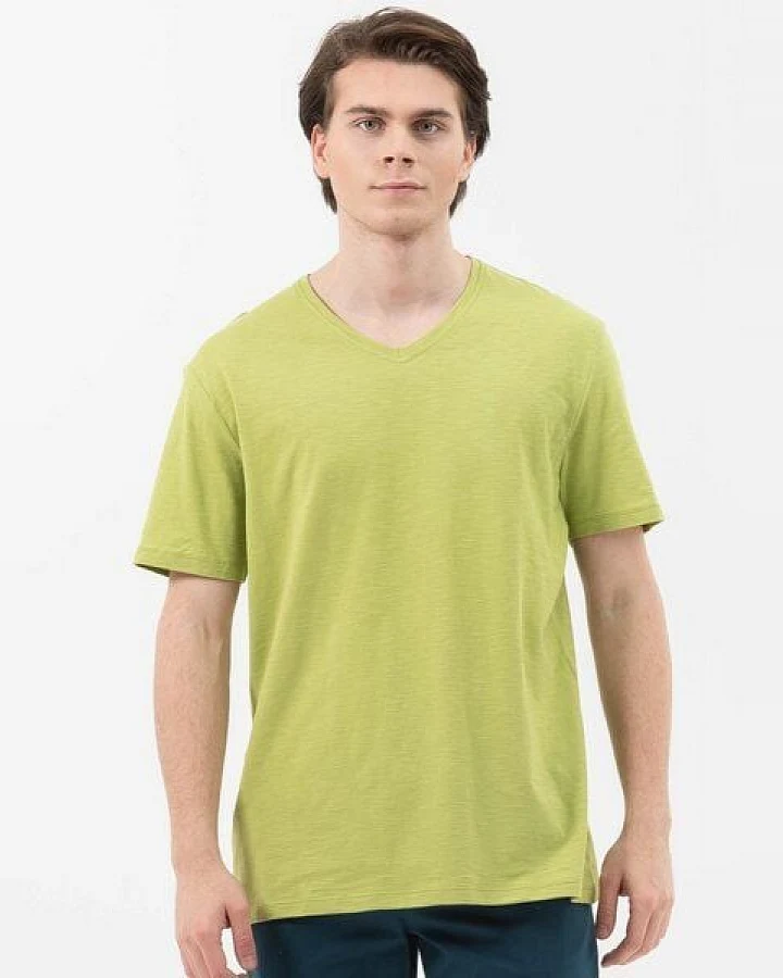 ORGANICATION Basic T-Shirt aus Bio-Baumwolle mit V-Ausschnitt