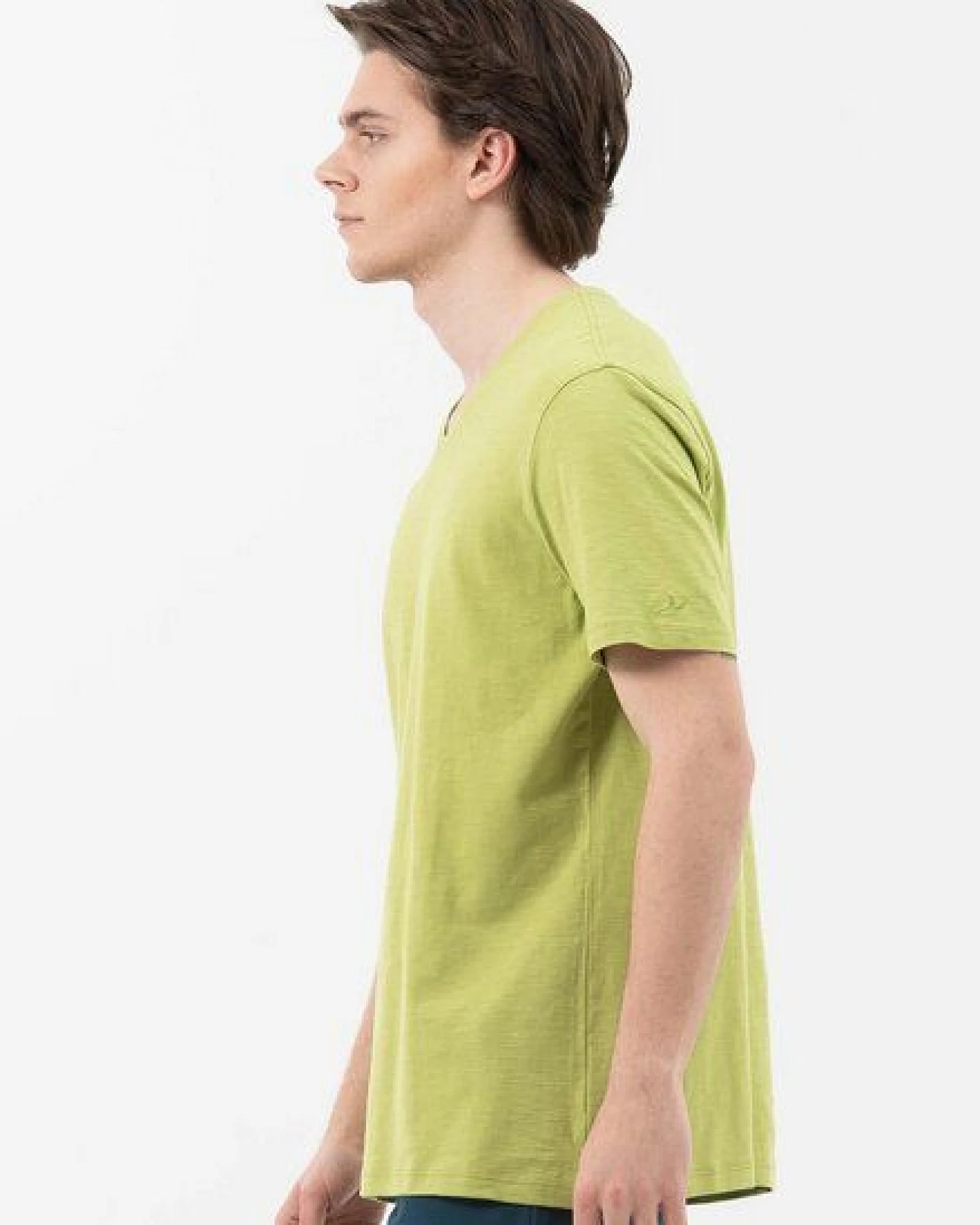 ORGANICATION Basic T-Shirt aus Bio-Baumwolle mit V-Ausschnitt – Ansicht 2