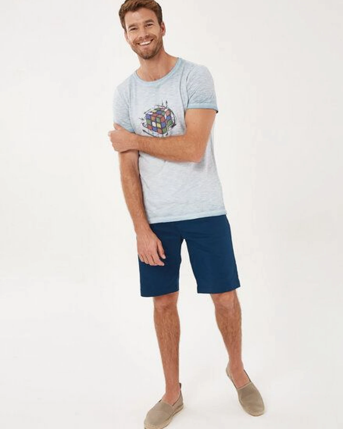 ORGANICATION Garment Dyed T-Shirt aus Bio-Baumwolle mit Rubik’s Cube-Print – Ansicht 2