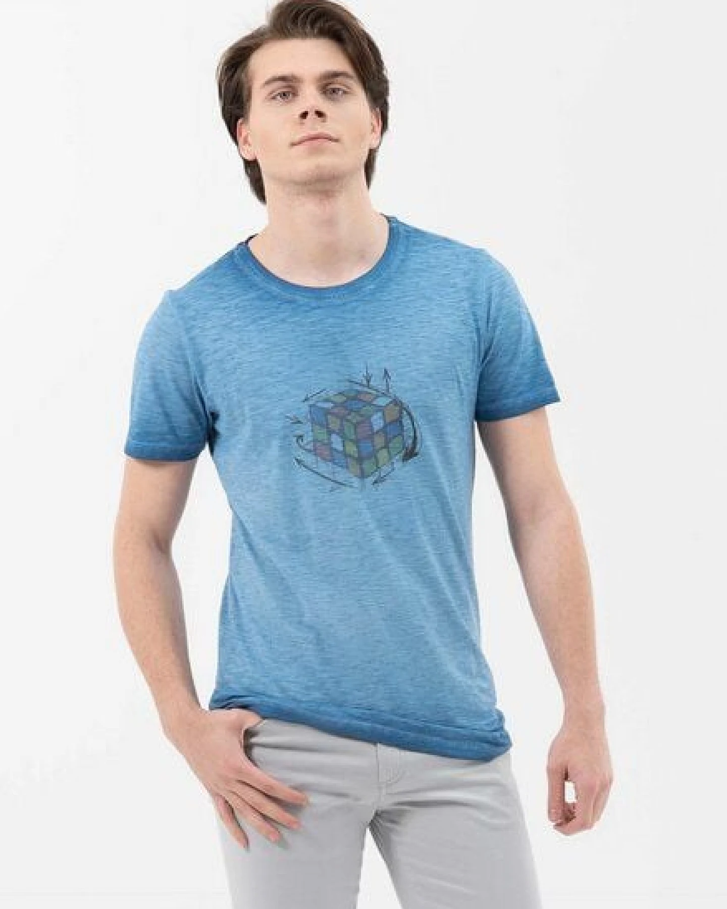ORGANICATION Garment Dyed T-Shirt aus Bio-Baumwolle mit Rubik’s Cube-Print – Ansicht 4