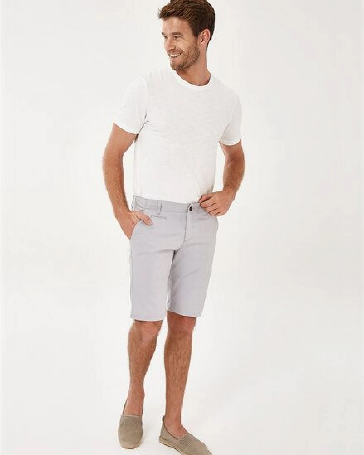 ORGANICATION Chino-Shorts aus Bio-Baumwolle – Ansicht 3
