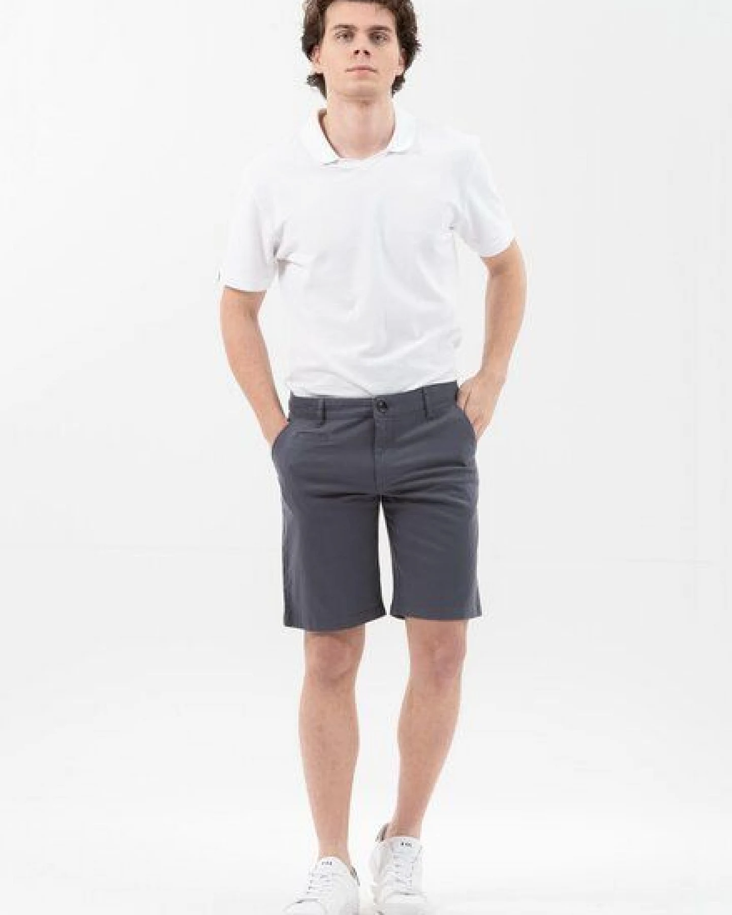 ORGANICATION Chino-Shorts aus Bio-Baumwolle – Ansicht 2