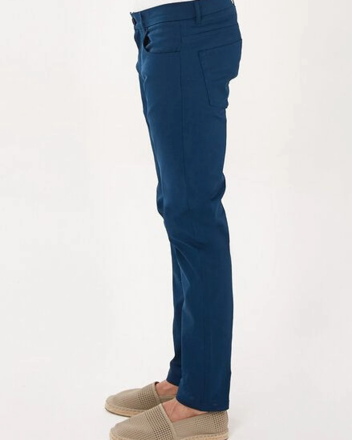 ORGANICATION Chino-Hose aus Bio-Baumwolle – Ansicht 3