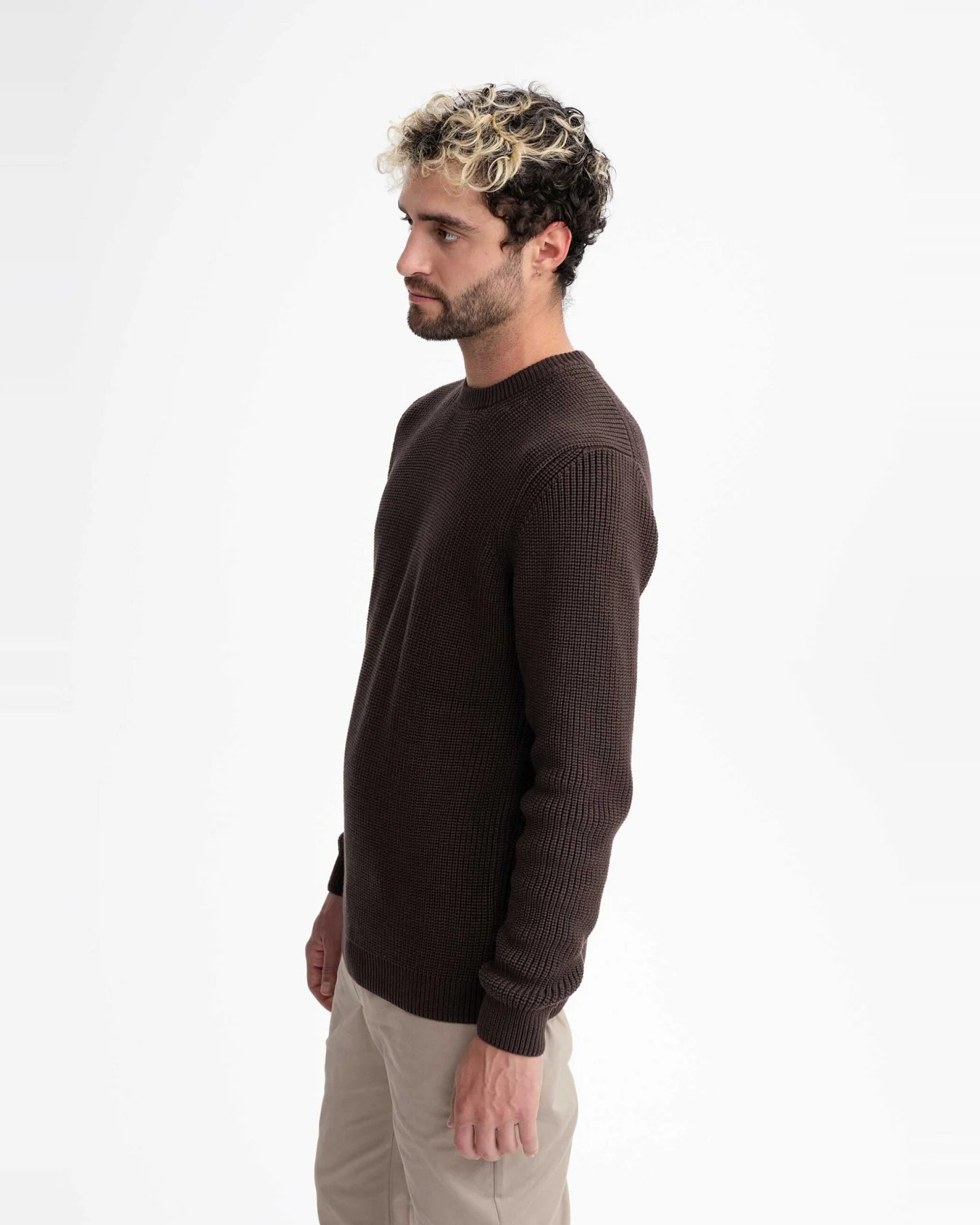 MELA Herren vegan Strickpullover Ravi Dunkelbraun – Ansicht 2