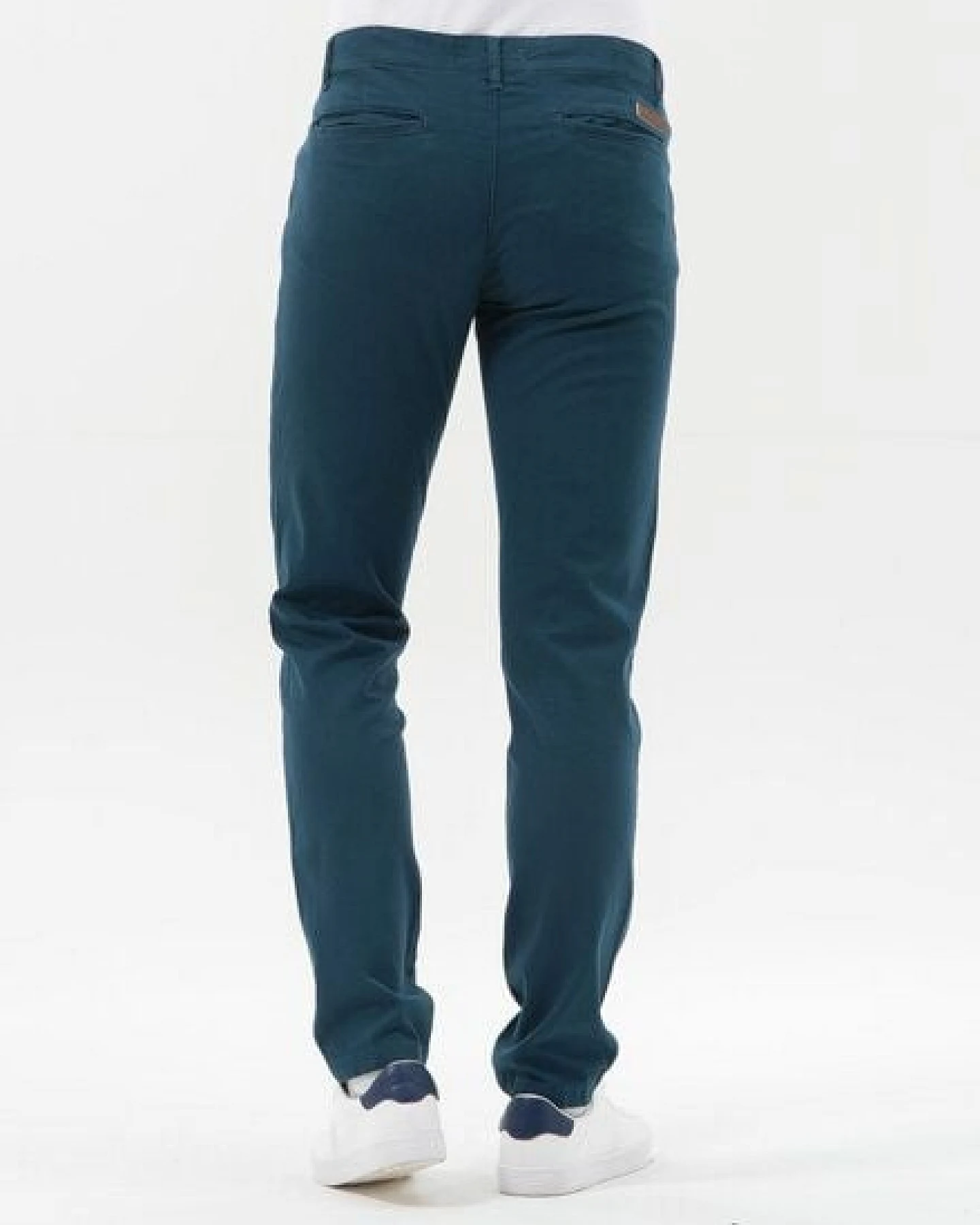ORGANICATION Chino-Hose aus Bio-Baumwolle – Ansicht 4
