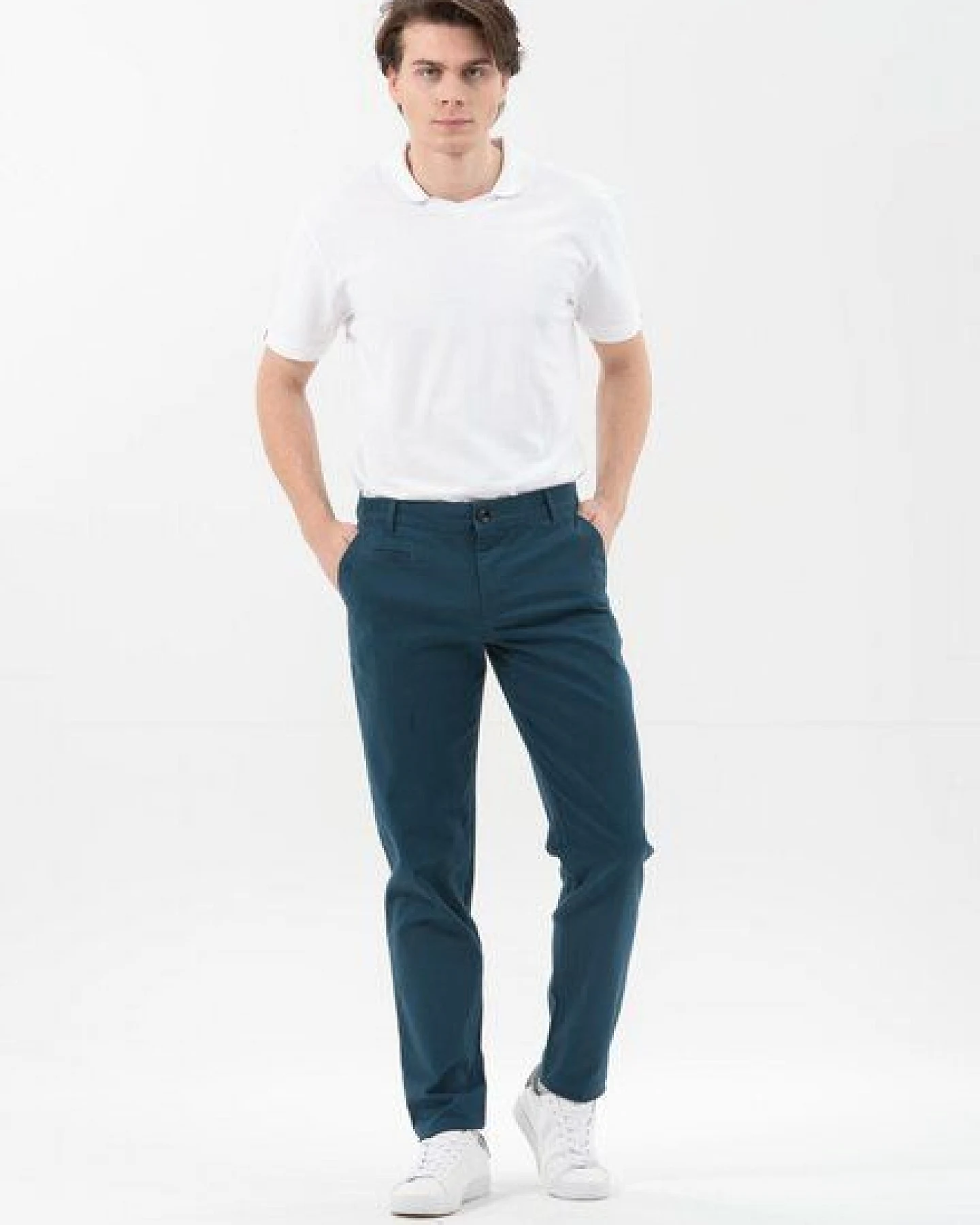 ORGANICATION Chino-Hose aus Bio-Baumwolle – Ansicht 2