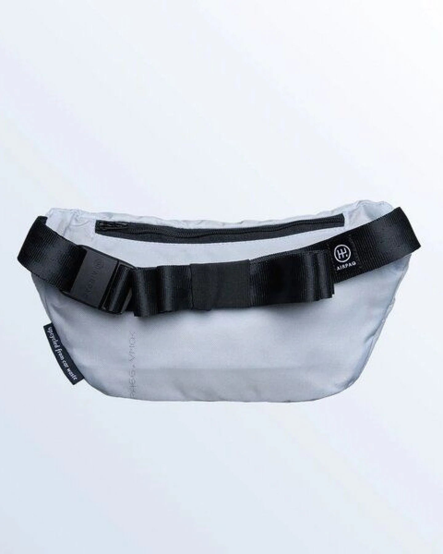 Airpaq Bauchtasche aus Autoschrott – Ansicht 4