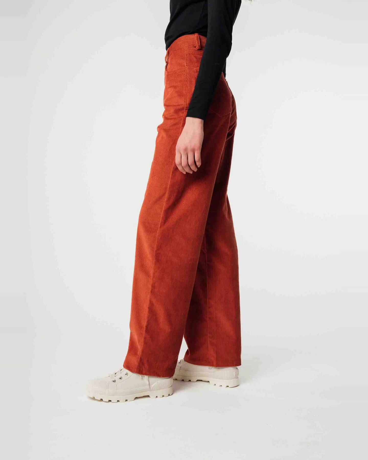 MELA Damen vegan Hose Weites Bein Kord Oorja Ziegelrot – Ansicht 2