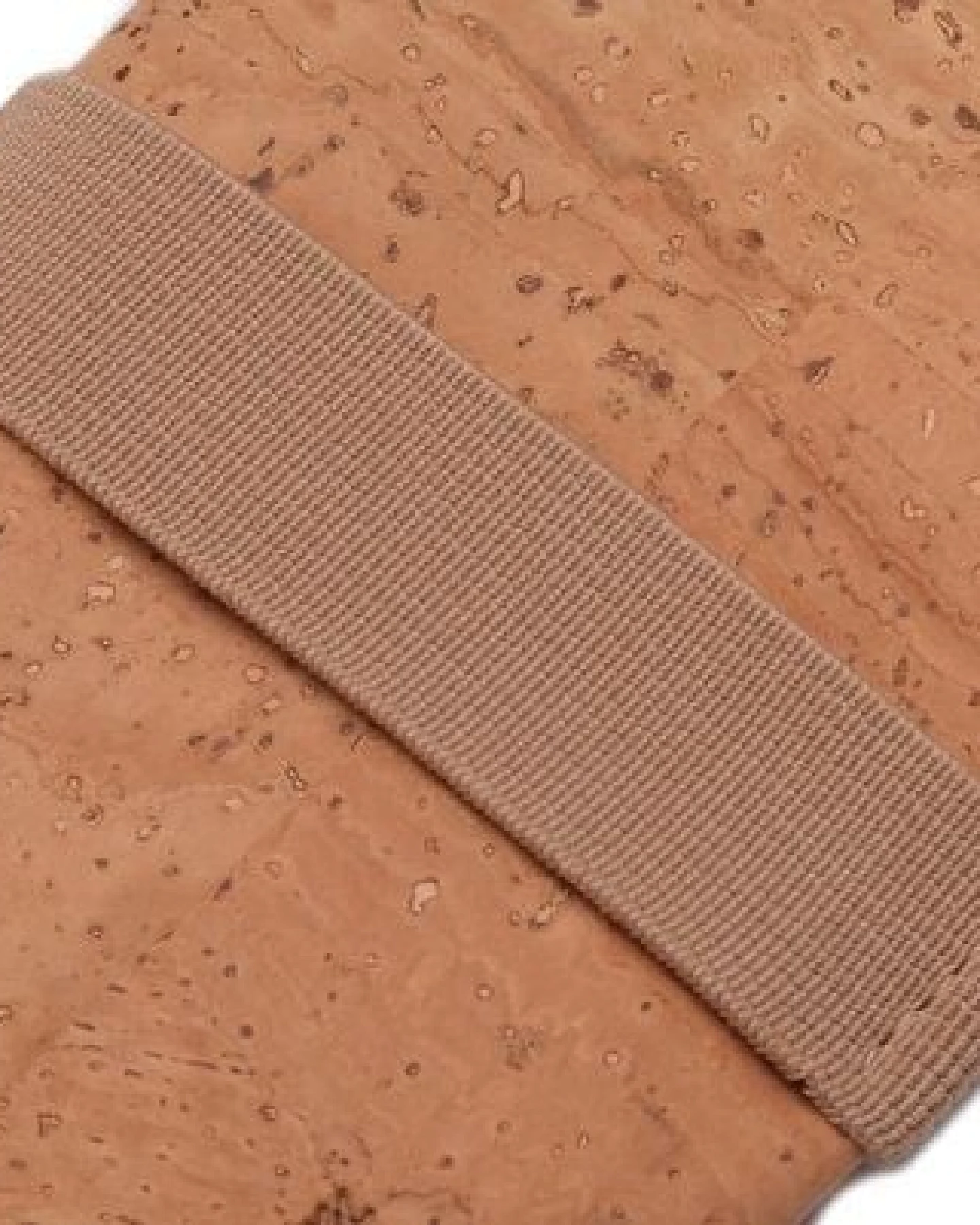 Simaru Tabaktasche 35g "LEIRA" aus Kork mit Gummiband. – Ansicht 4