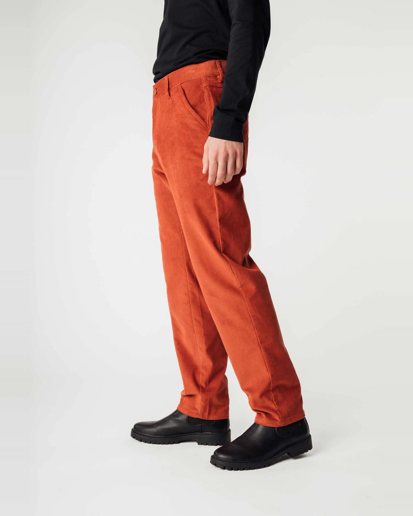 MELA Herren vegan Hose Corduroy Jivin Ziegelrot – Ansicht 2
