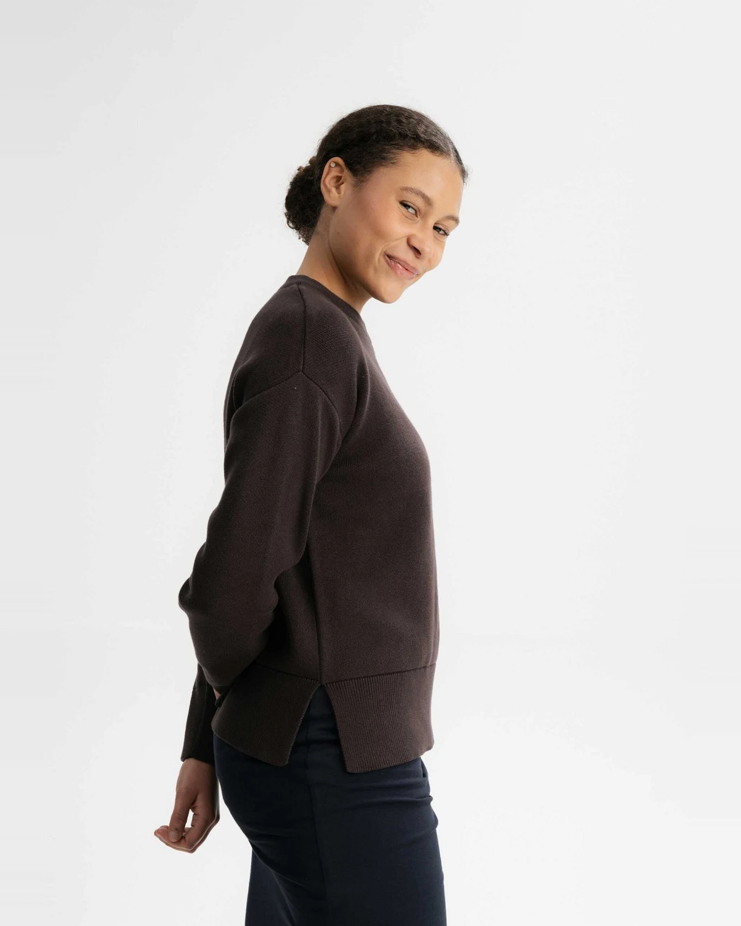 MELA Damen vegan Strickpullover Faiza Dunkelbraun – Ansicht 2