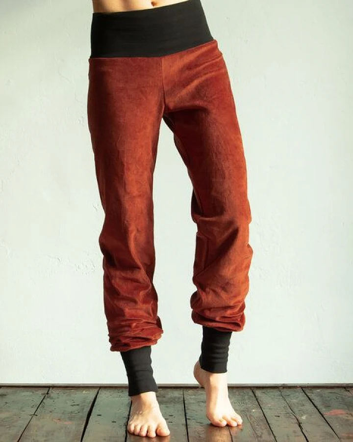 Cmig Bio Wohlfühl- und Yogahose aus Nicki