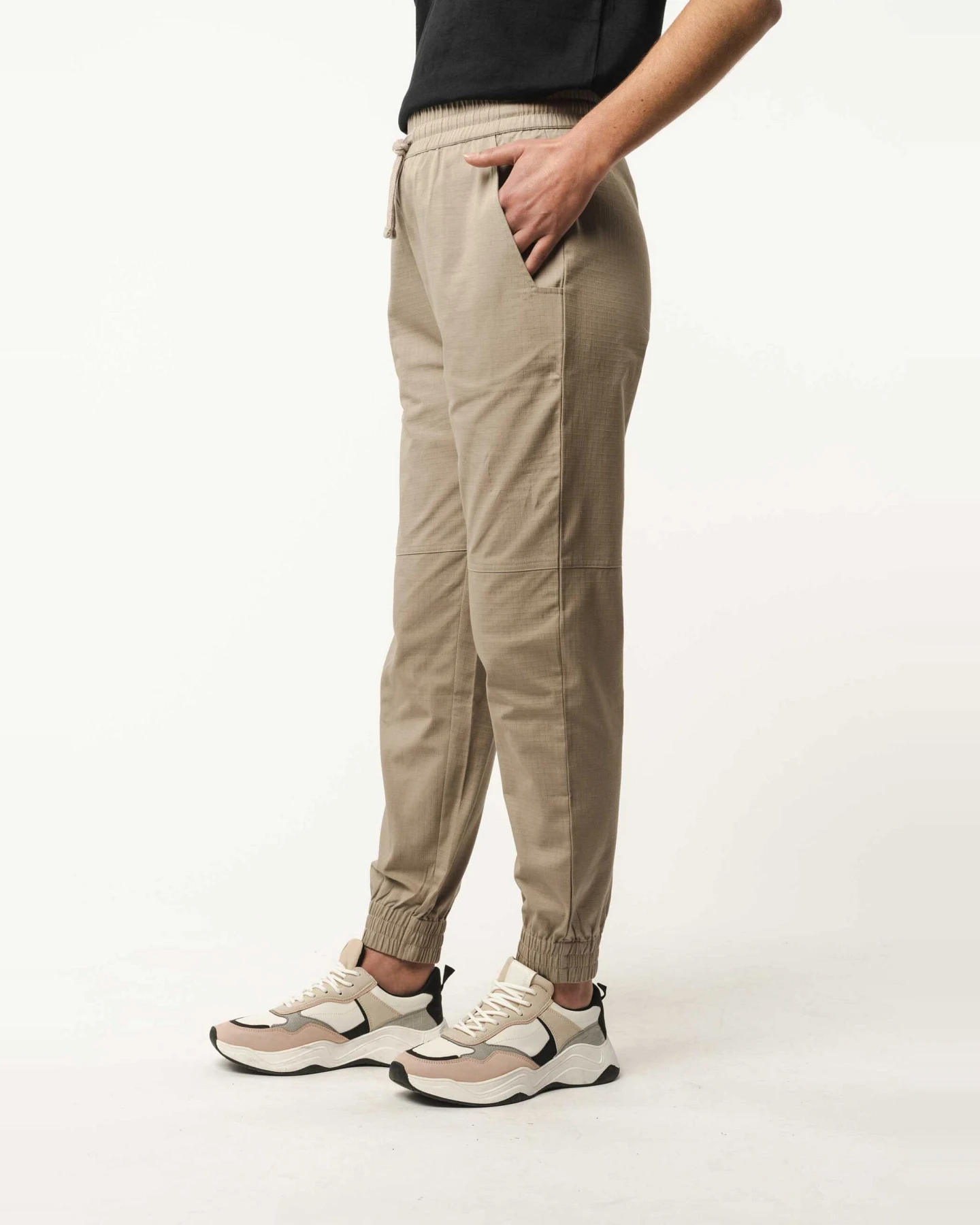 MELA Damen vegan Hose Elastischer Bund Arite Taupe Beige – Ansicht 2