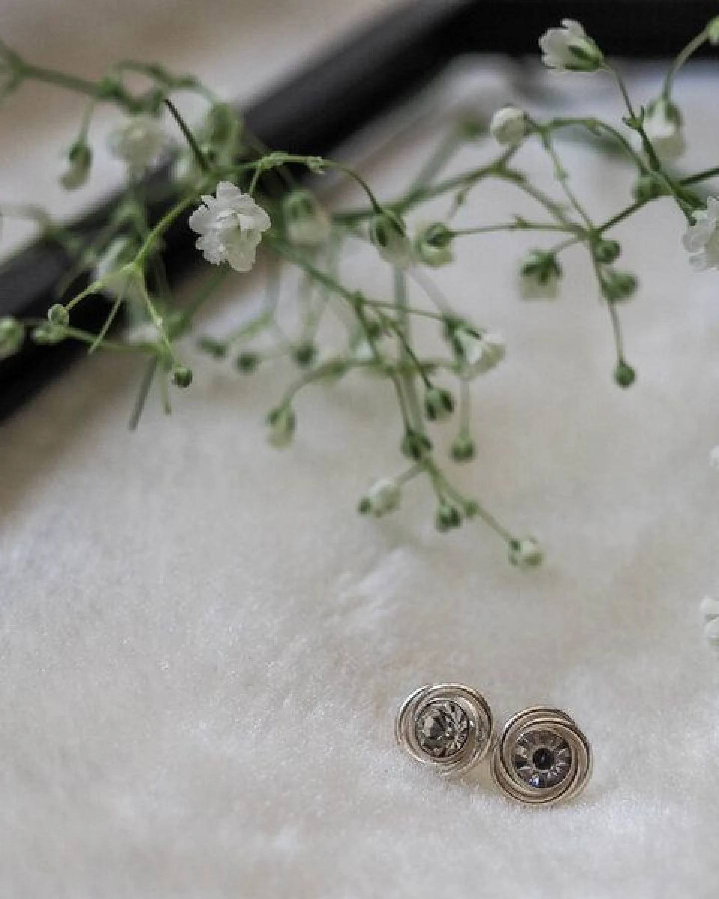 pakilia Silber Ohrstecker Zirkonia Stein Fair-Trade und handmade – Ansicht 2