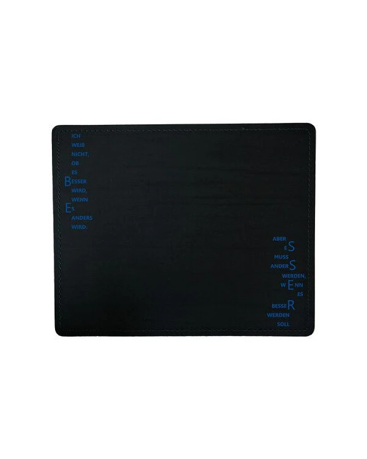 HANDGEDRUCKT "Besser" Mousepad aus Recyclingleder rechteckförmig
