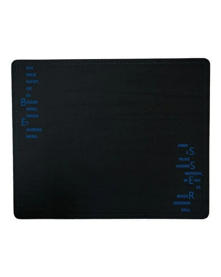 HANDGEDRUCKT "Besser" Mousepad aus Recyclingleder rechteckförmig