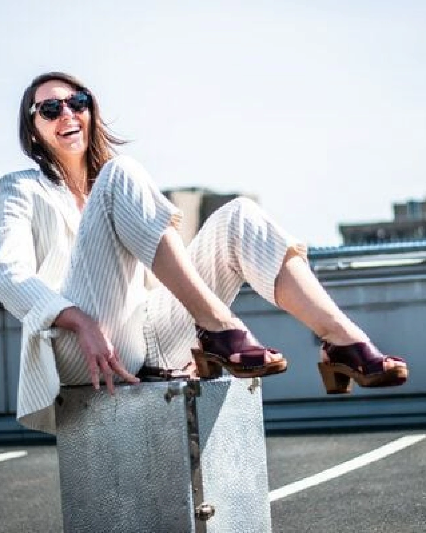 HÖST - schwedische Holz Clogs Sandale von me&myclogs - high mid heel - bordo – Ansicht 2