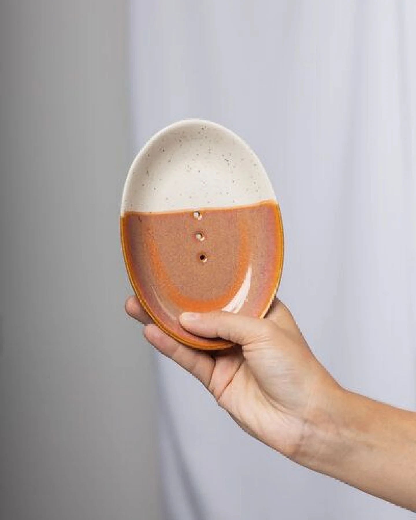 TRANQUILLO Ovale Seifenschale aus Steinzeug mit bunten Mustern 14 cm – Ansicht 3