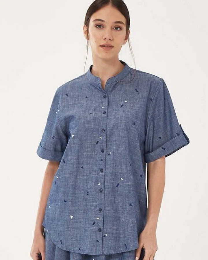 ORGANICATION Bluse aus Bio-Baumwolle mit Stehkragen