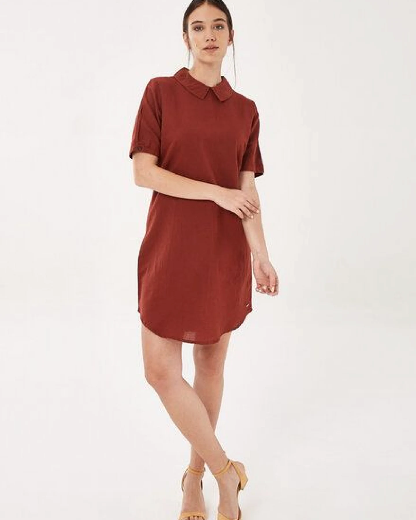 ORGANICATION Kleid aus Leinen-Mix mit Bubikragen – Ansicht 2