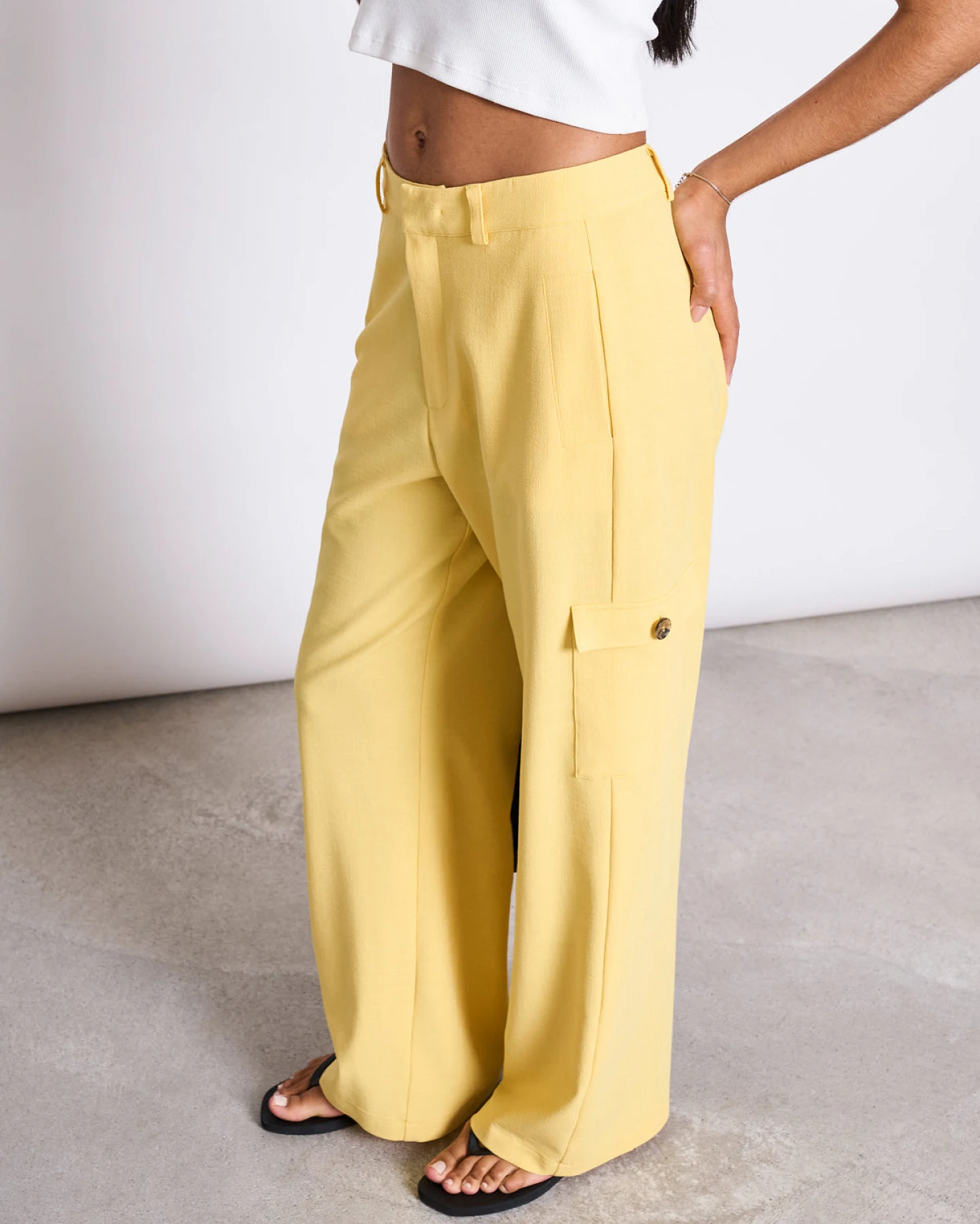 JAN 'N JUNE Damen vegan Cargohose Fano Butterblume – Ansicht 2