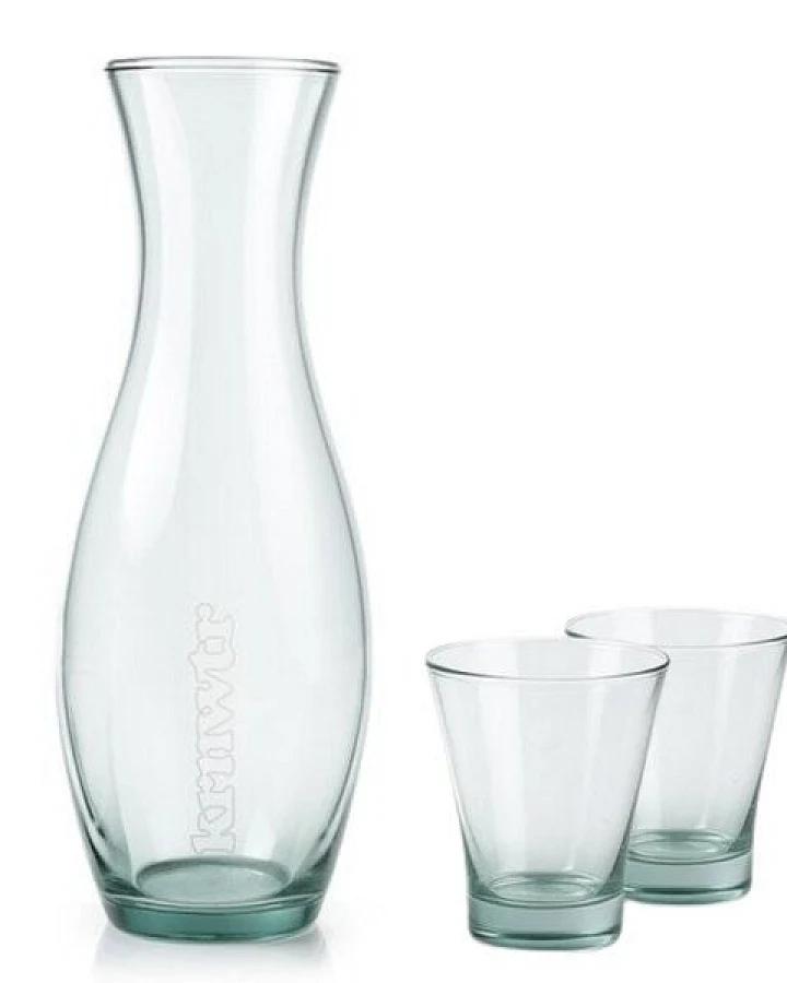 Good To Give Wasserkaraffe aus recyceltem Glas mit 2 Trinkgläsern – handgefertigtes Karaffen-Set
