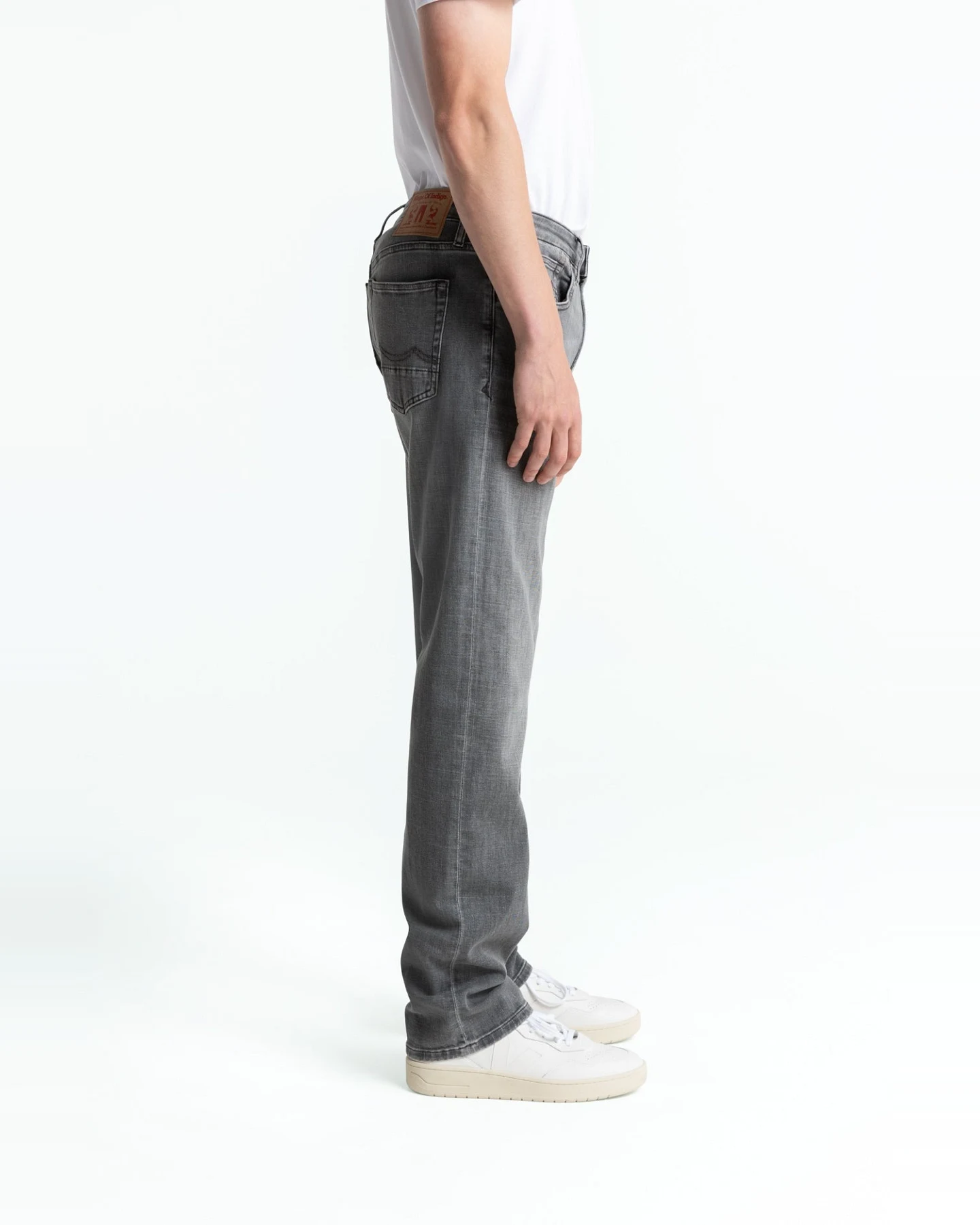 Kings of Indigo Herren vegan Jeans Ryan Sophia Hellgrau – Ansicht 2