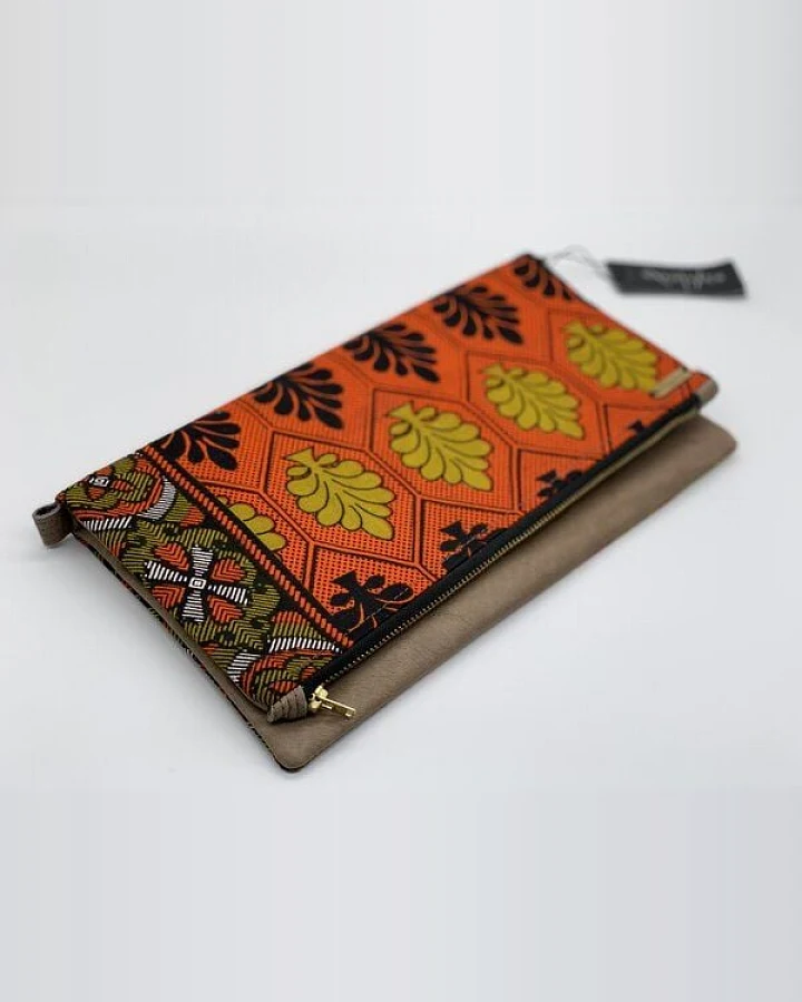 ONE OF EACH Clutch "Angola" Handtasche aus Leder und Baumwollstoff mit afrikanischem Print