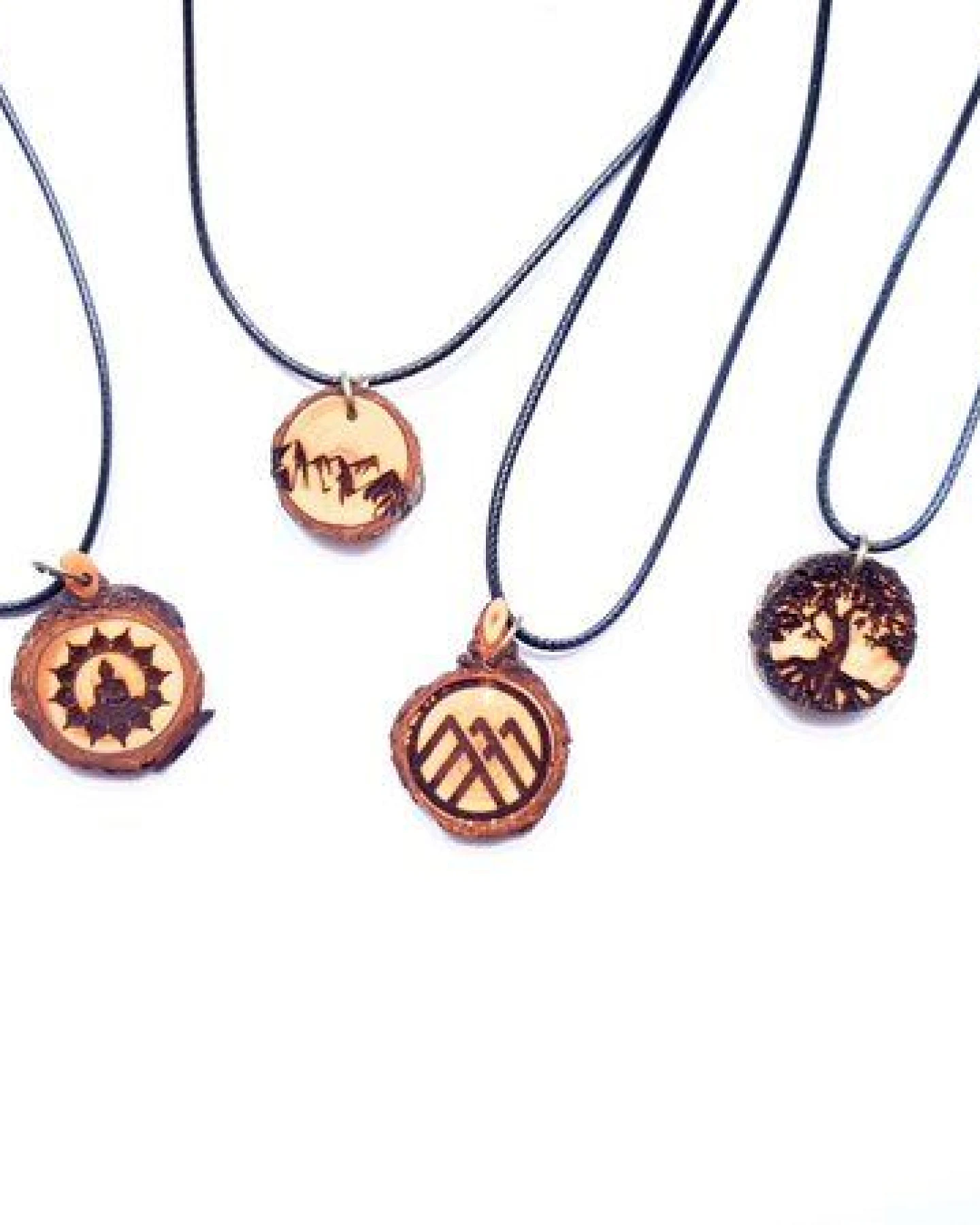 Himal Hemp Zirbenholzschmuck Ø2-3cm, verschiedene Motive, aus Österreich – Ansicht 2