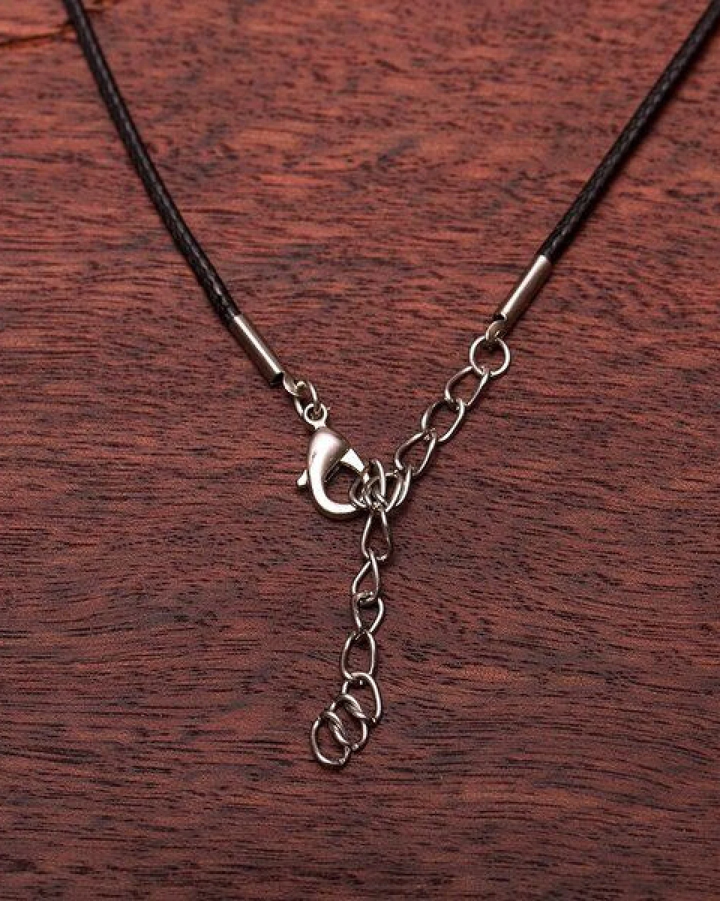Himal Hemp Zirbenholzschmuck Ø2-3cm, verschiedene Motive, aus Österreich – Ansicht 4