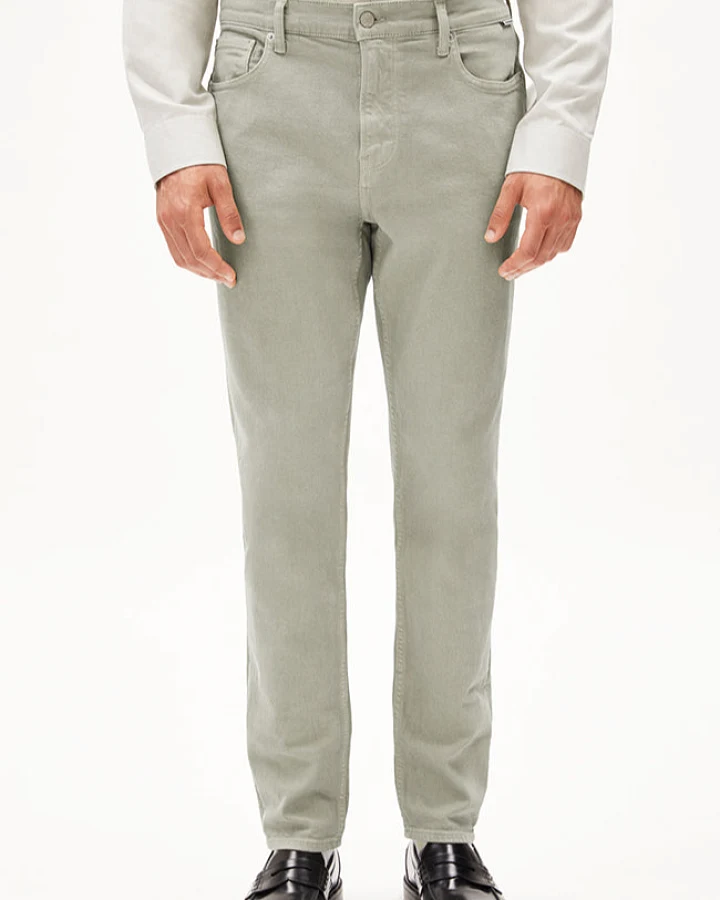 ARMEDANGELS Herren vegan Jeans Aarjo Seegrün