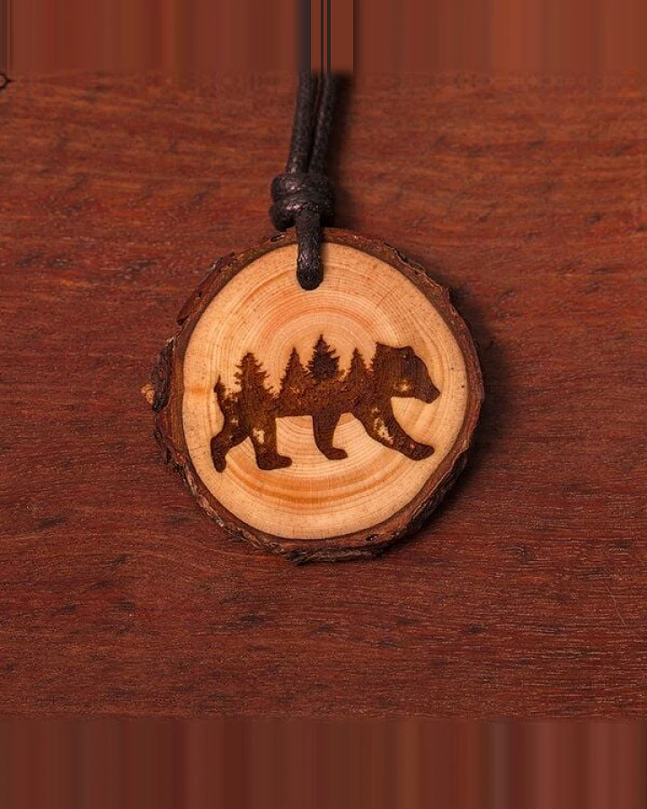 Himal Hemp Zirbenholzschmuck Ø3-5cm, verschiedene Motive, aus Österreich