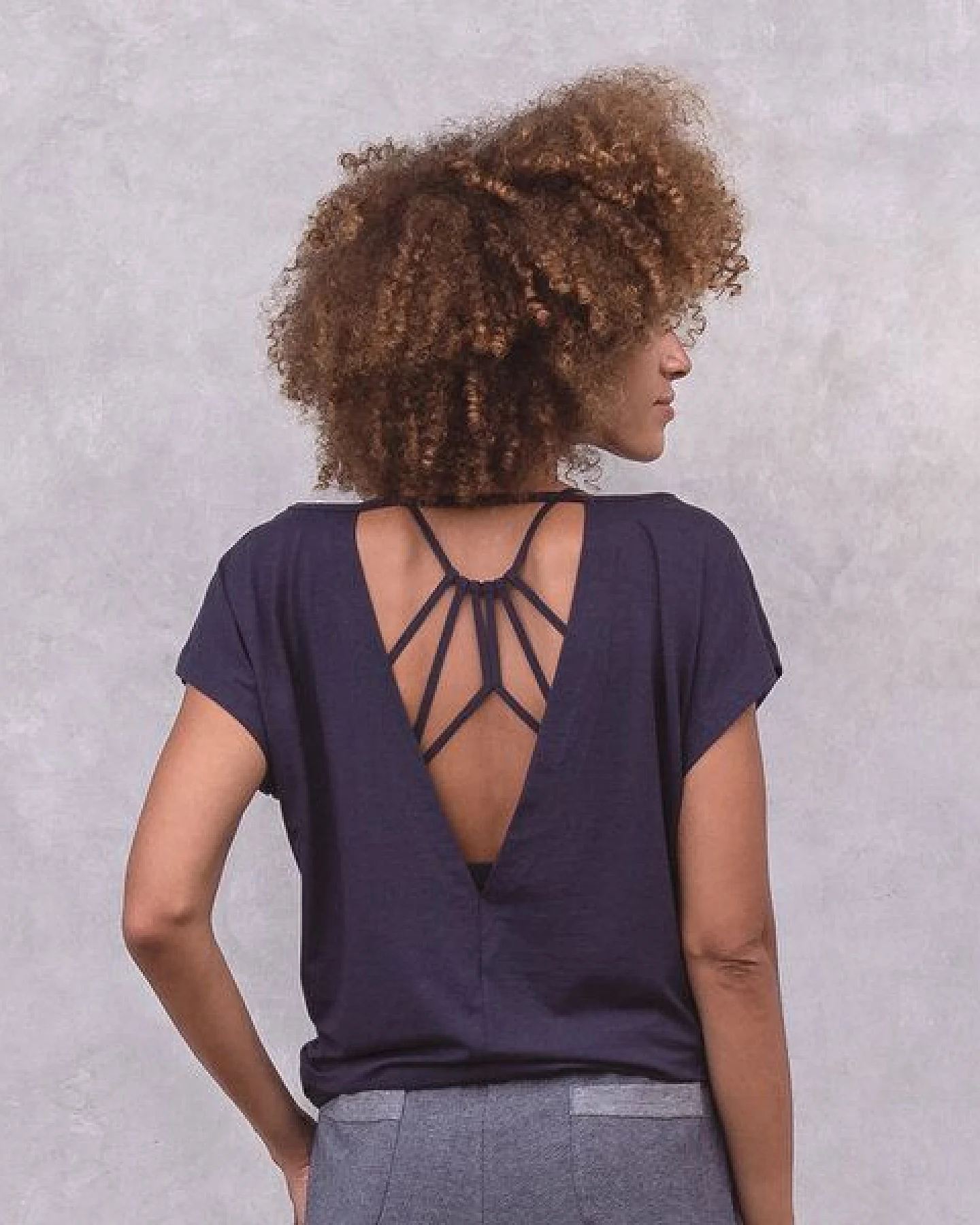 Jaya SMILLA Tencel - Damen - lockeres Shirt für Yoga und Freizeit aus Tencel-Baumwoll-Mix – Ansicht 2