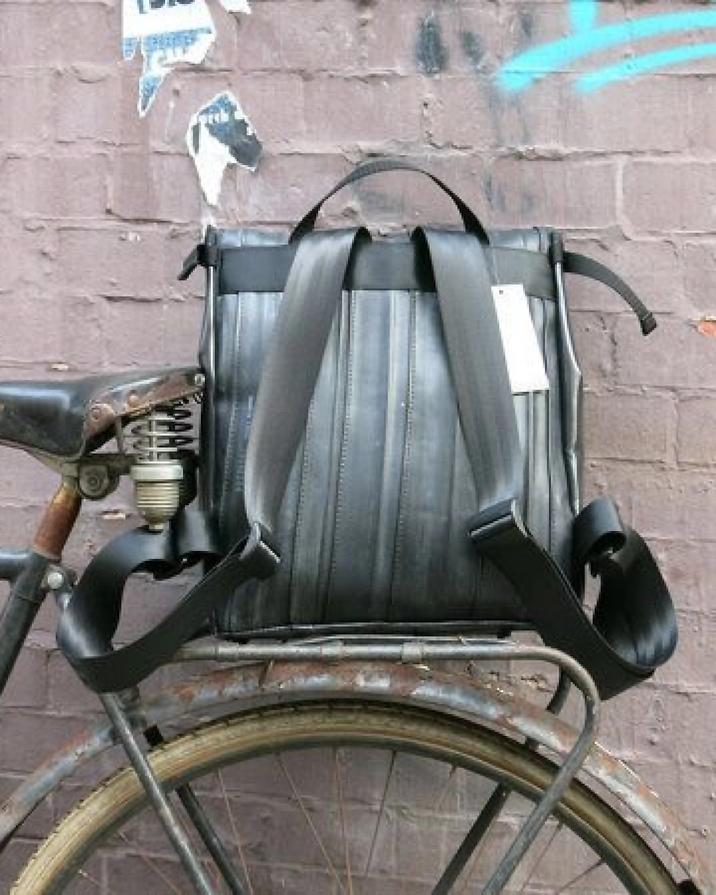Leonca Rucksack Fahrradschlauch – Ansicht 2