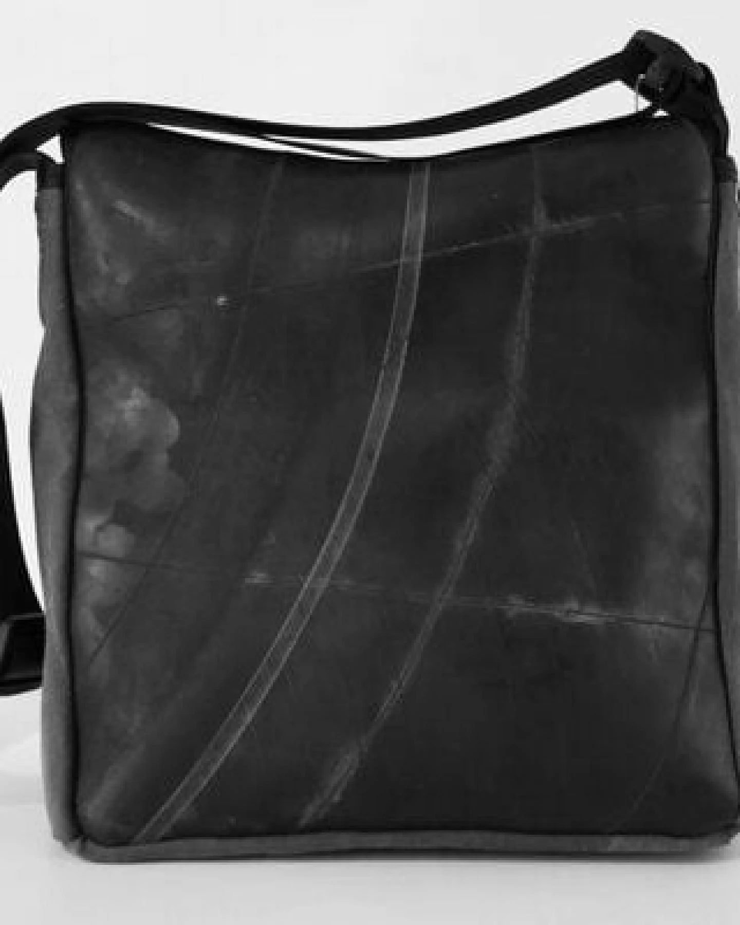 Leonca Taschen aus Traktorschlauch & Leinen in 5 Größen – Ansicht 3