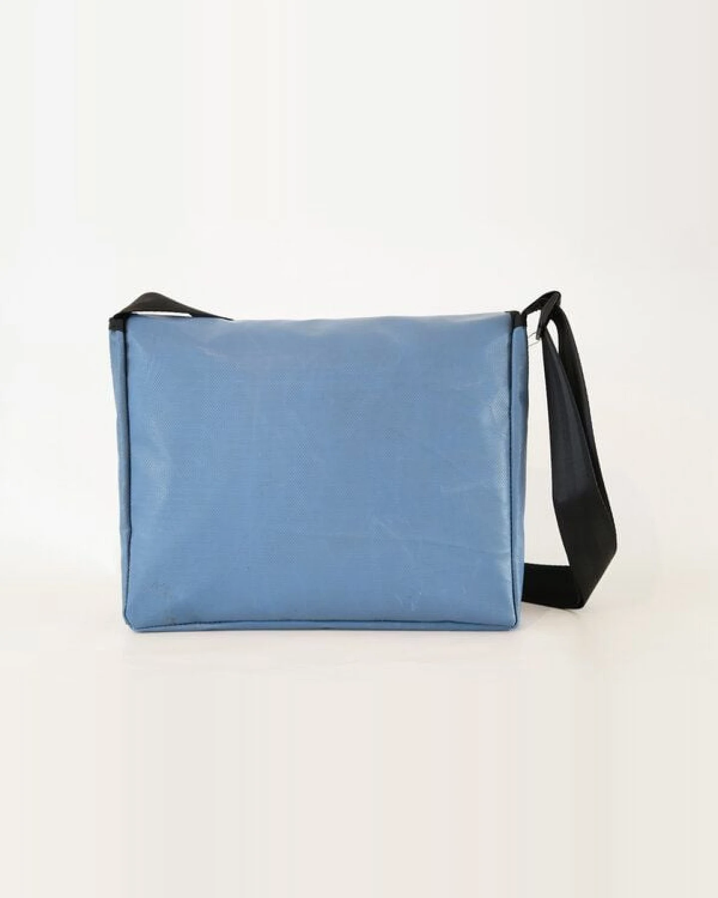 Leonca Taschen aus Turnmatte & Turnbockleder in 5 Größen – Ansicht 3