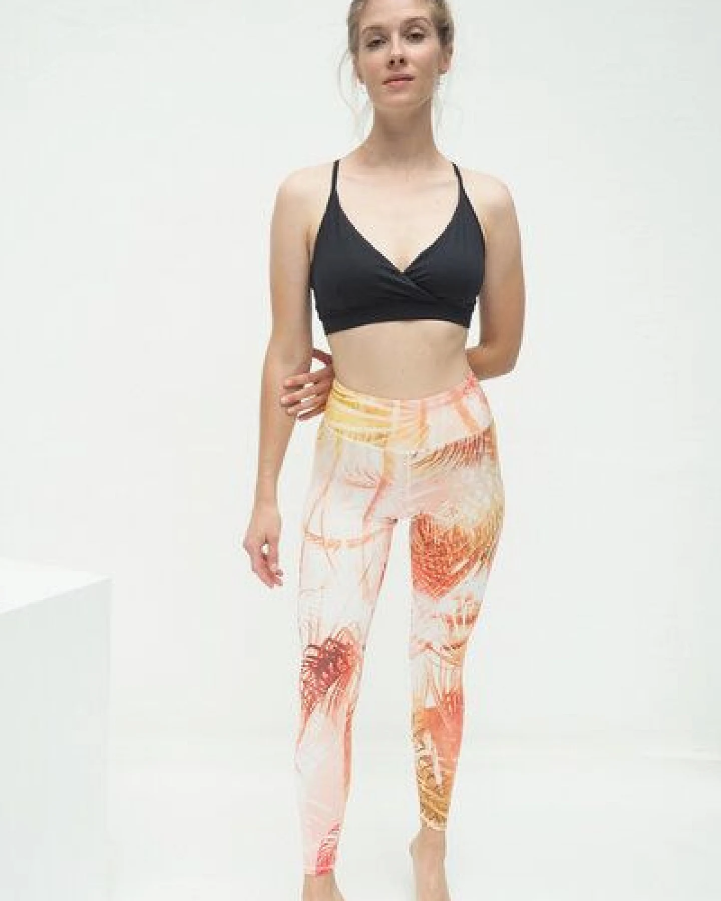 Kismet Yogastyle Yoga Leggings Ganga 7/8 - Caribbean Sunset – Ansicht 2