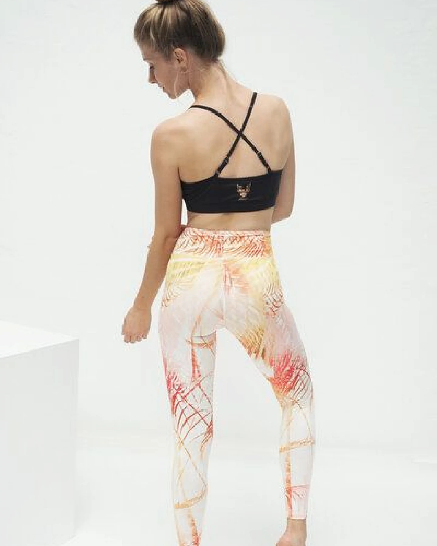 Kismet Yogastyle Yoga Leggings Ganga 7/8 - Caribbean Sunset – Ansicht 4