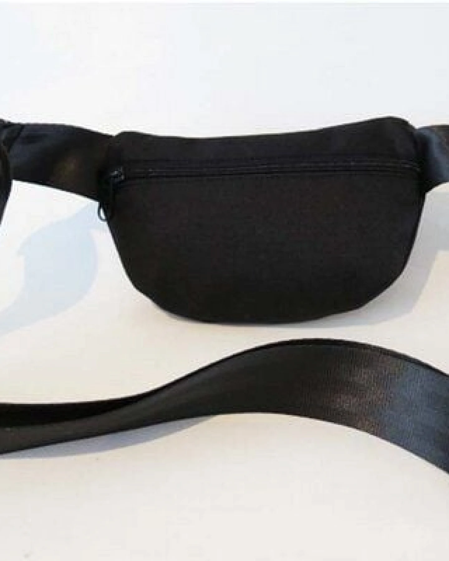 Leonca Upcycling Hip Bag Cordura schwarz in 3 Größen – Ansicht 4
