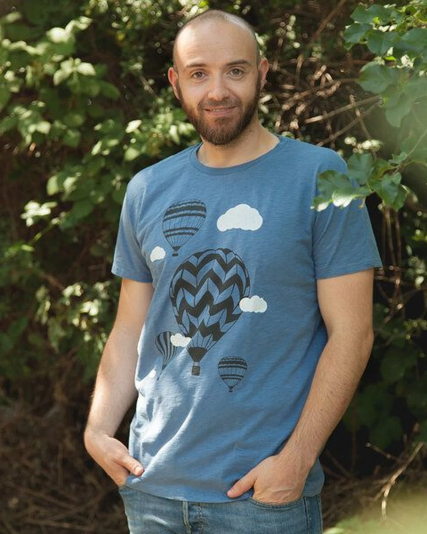 päfjes Heißluftballons & Wolken - Fair gehandeltes Männer T-Shirt - Slub Blue – Ansicht 2