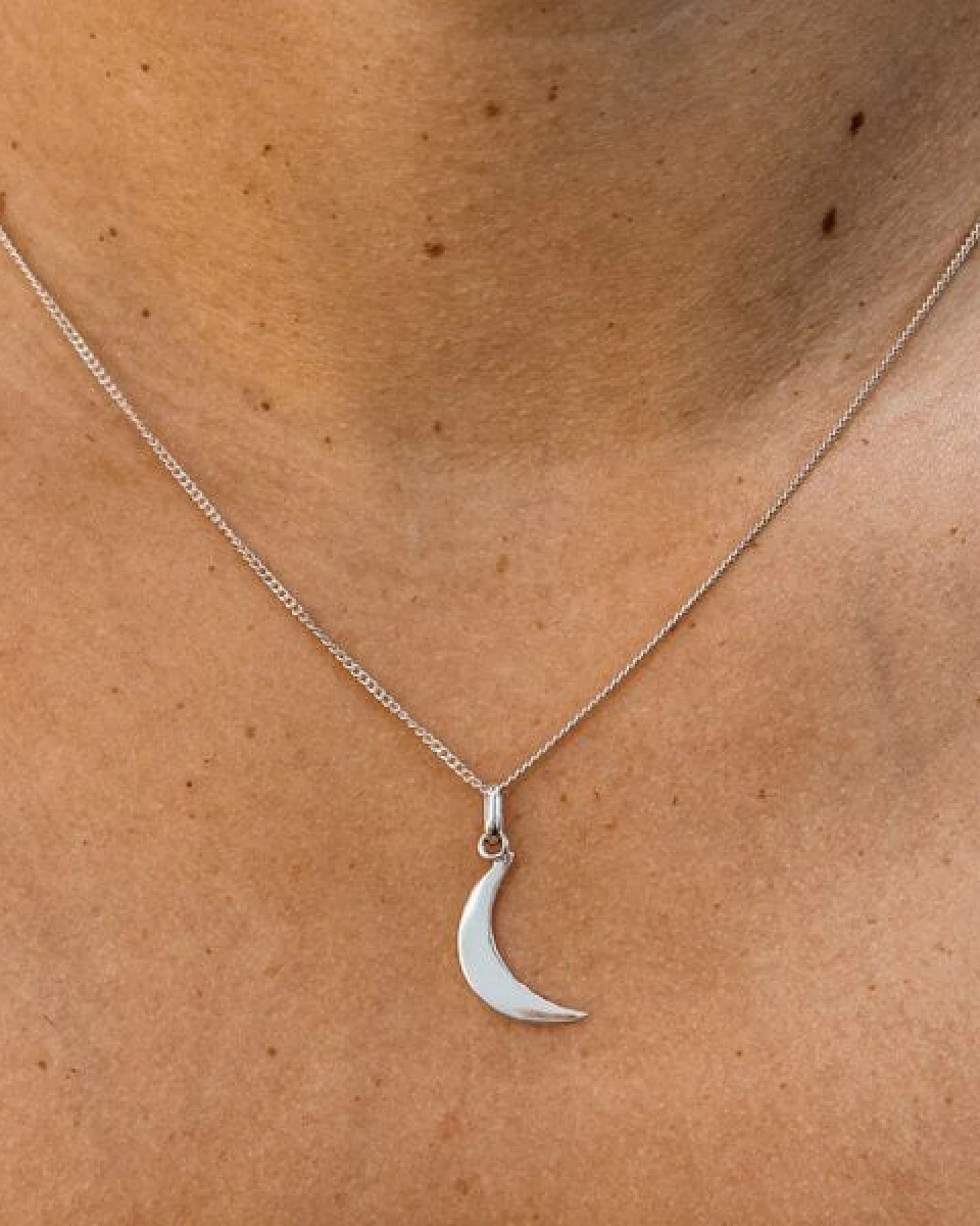 pakilia Silber Kette Mond Fair-Trade und handmade – Ansicht 4