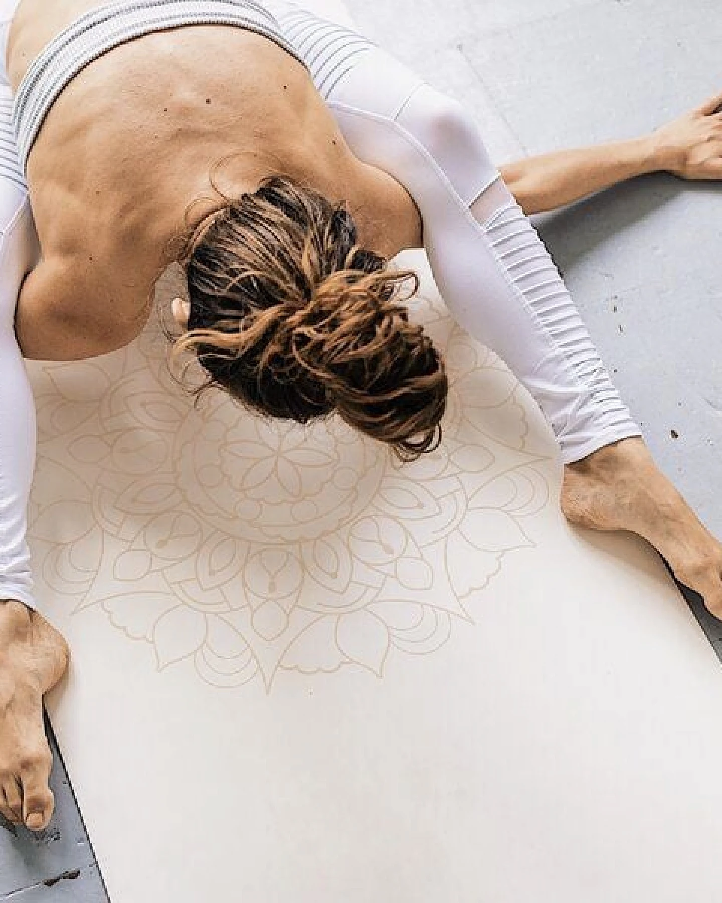 DIYogi Professionelle Yogamatte – Rutschfest, Naturkautschuk, Hautfreundlich & Öko-zertifiziert – Ansicht 2