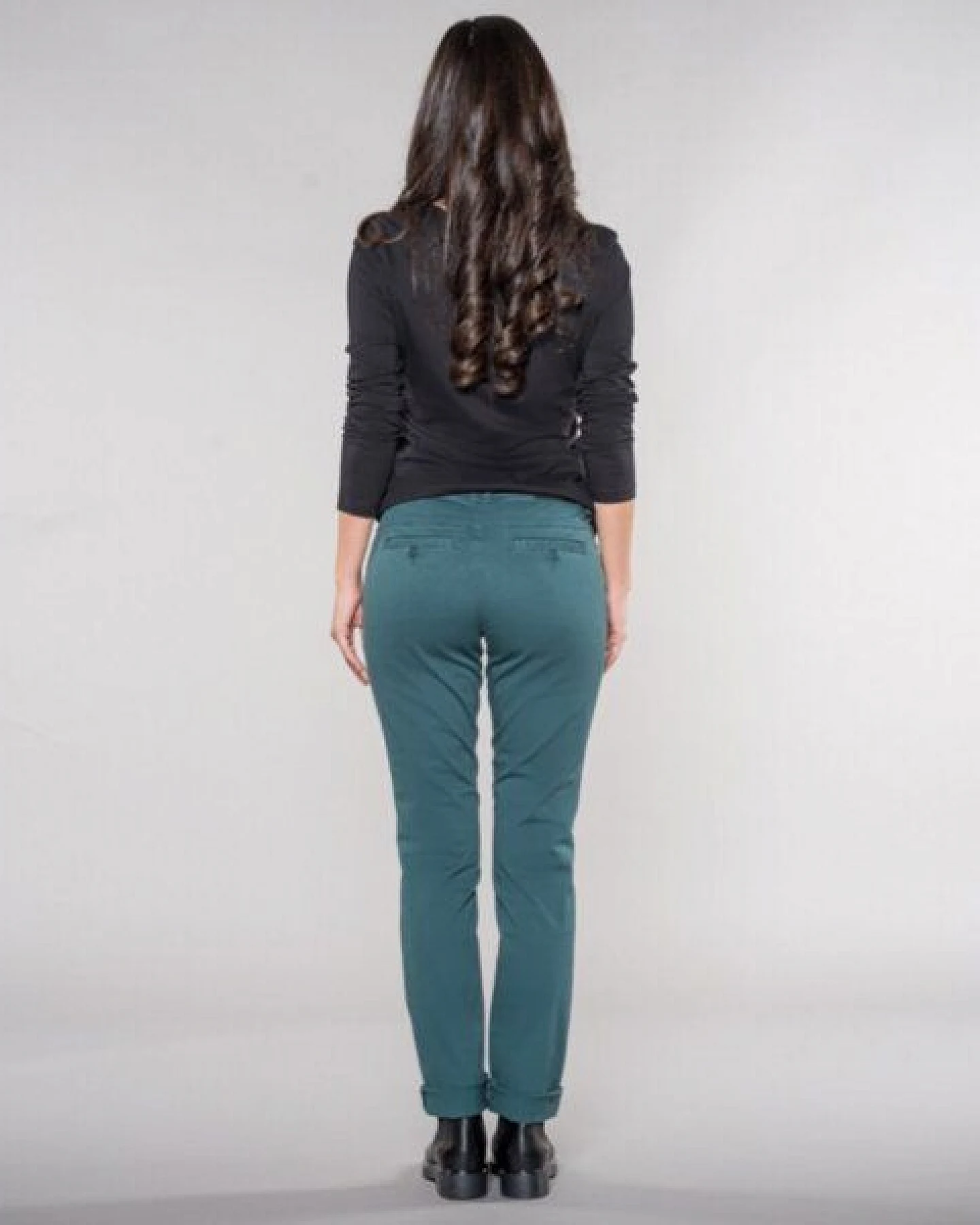 Feuervogl Laina Chino – Ansicht 3