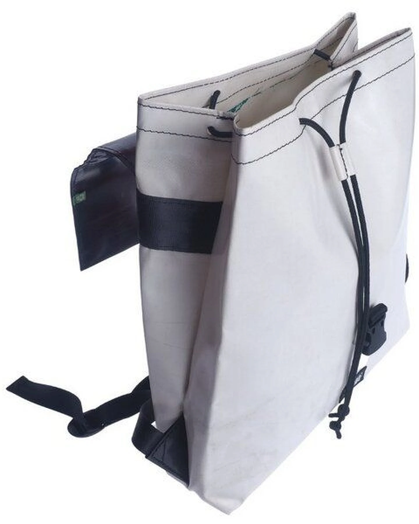 Rebago Rucksack Andy aus recycelter LKW-Plane – Ansicht 3
